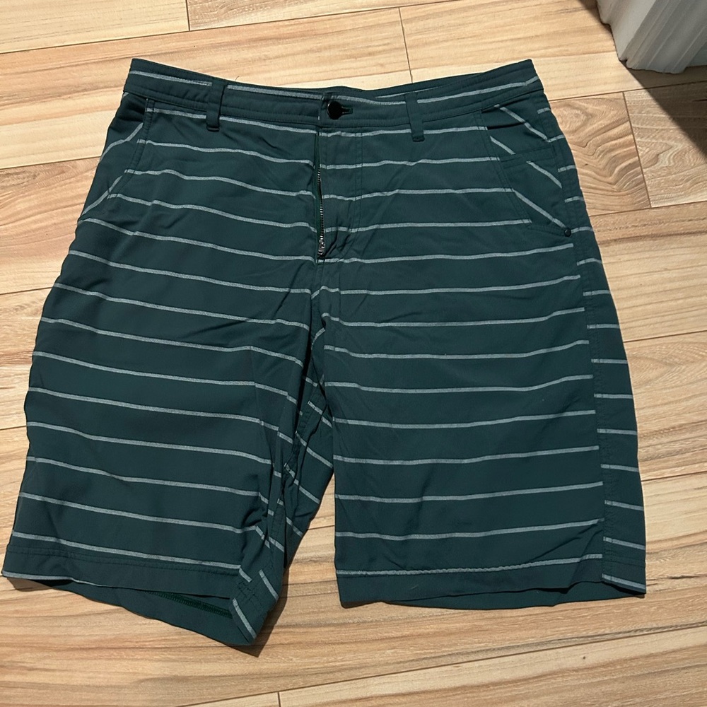 Lululemon Kahuna Shorts - 33W